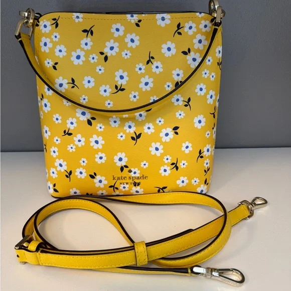 Kate Spade Darcy Bucket Bag - Picture 2 of 8